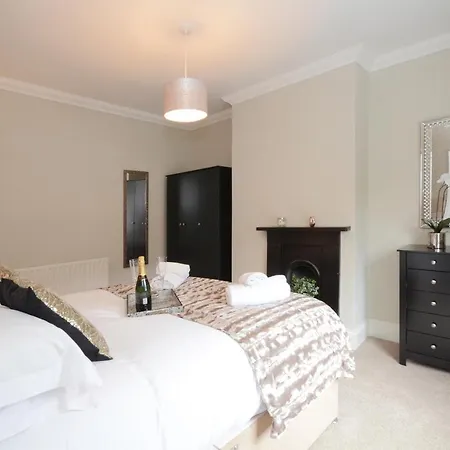 Yorks City Centre Retreat - Within City Walls Дом отдыха Йорк
