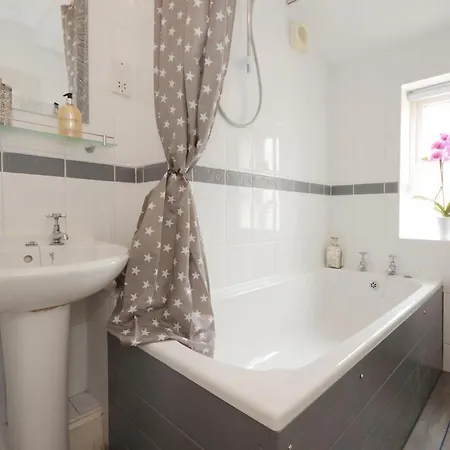 Yorks City Centre Retreat - Within City Walls Дом отдыха Йорк